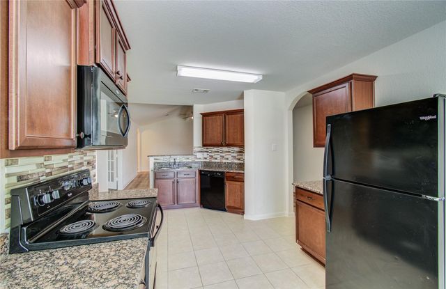 1315 Diamond Drape Drive, Rosharon, TX 77583