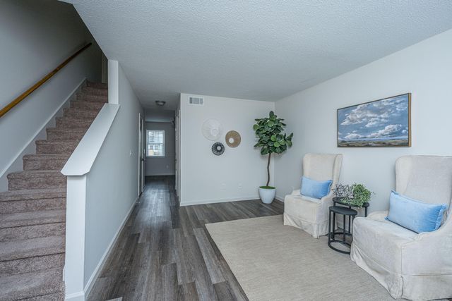 306 Crestview Drive Apt C, Summerville, SC 29485