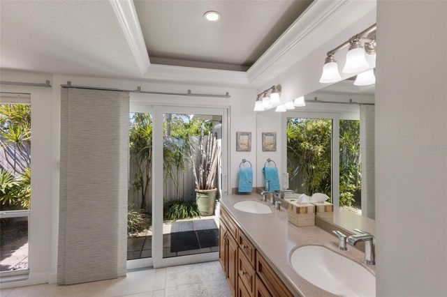 500 HALYARD LANE, Longboat Key, FL 34228