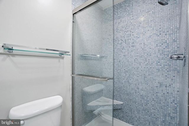 1102 BROADWOOD DR, Rockville, MD 20851