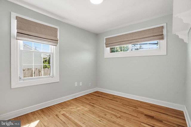1102 BROADWOOD DR, Rockville, MD 20851