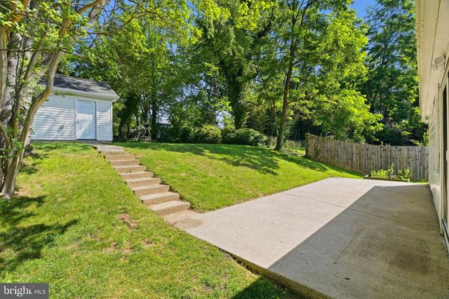 1102 BROADWOOD DR, Rockville, MD 20851