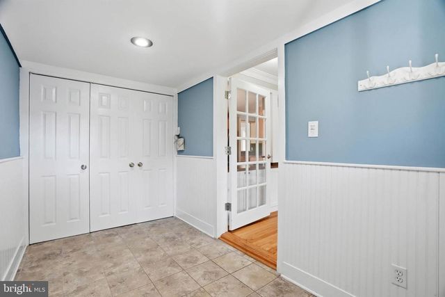 1102 BROADWOOD DR, Rockville, MD 20851