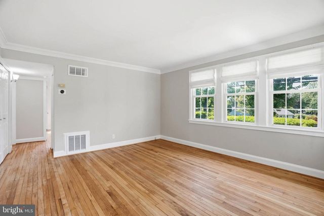 1102 BROADWOOD DR, Rockville, MD 20851