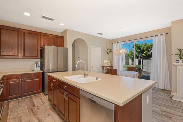 1649 Snapdragon Ln, Roseville, CA 95747