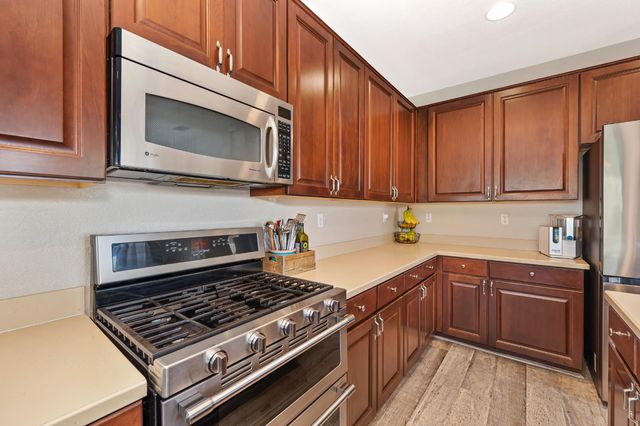 1649 Snapdragon Ln, Roseville, CA 95747