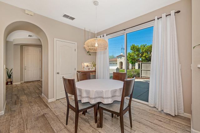 1649 Snapdragon Ln, Roseville, CA 95747