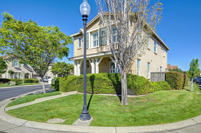 1649 Snapdragon Ln, Roseville, CA 95747