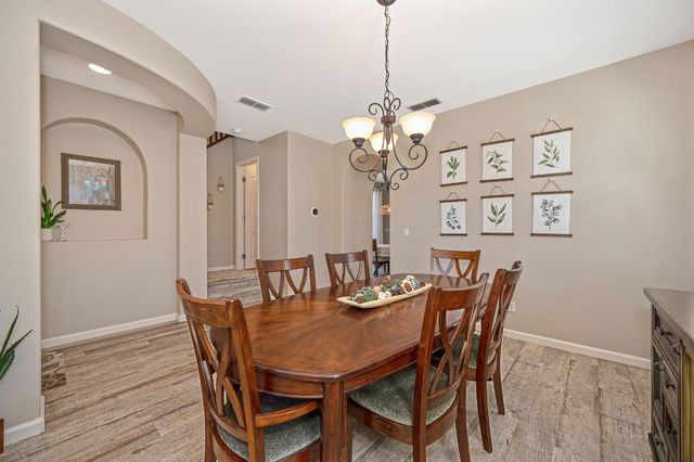 1649 Snapdragon Ln, Roseville, CA 95747