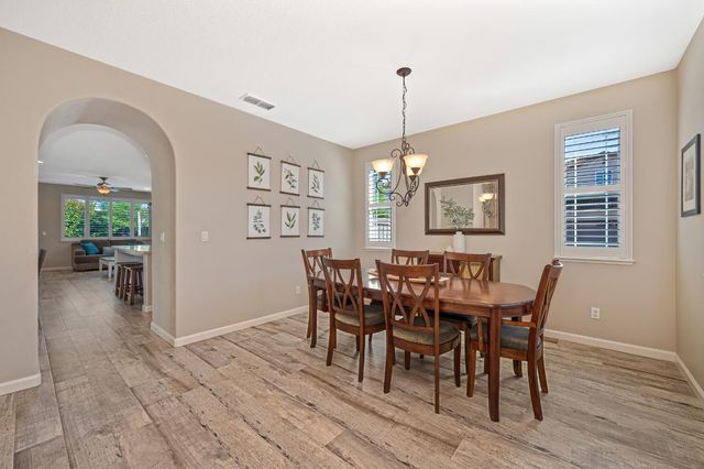 1649 Snapdragon Ln, Roseville, CA 95747