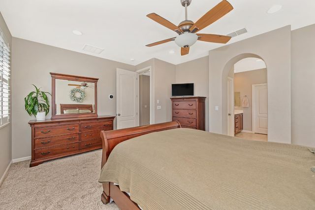 1649 Snapdragon Ln, Roseville, CA 95747