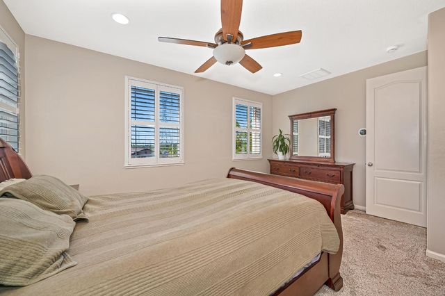 1649 Snapdragon Ln, Roseville, CA 95747