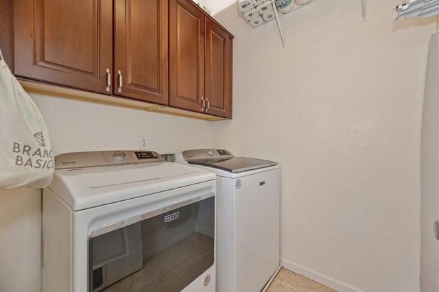 1649 Snapdragon Ln, Roseville, CA 95747