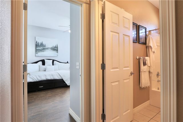 810 Brookside Court, Rogers, AR 72758