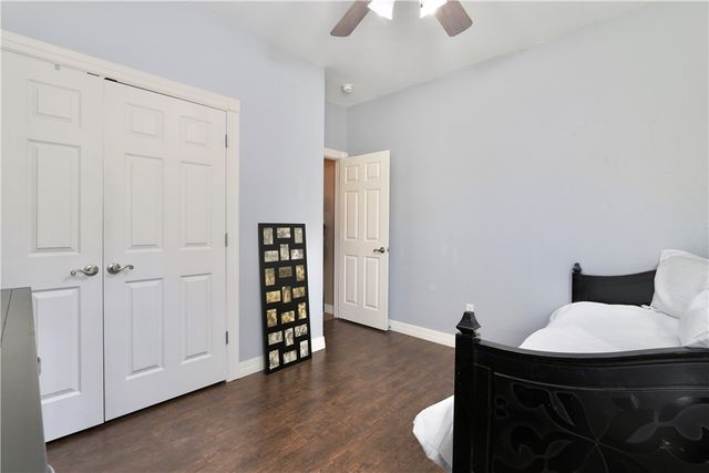 810 Brookside Court, Rogers, AR 72758