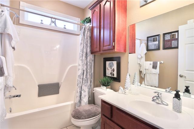 810 Brookside Court, Rogers, AR 72758