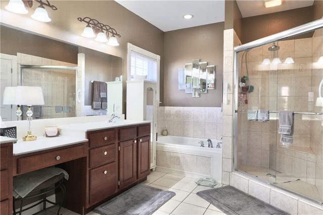 810 Brookside Court, Rogers, AR 72758