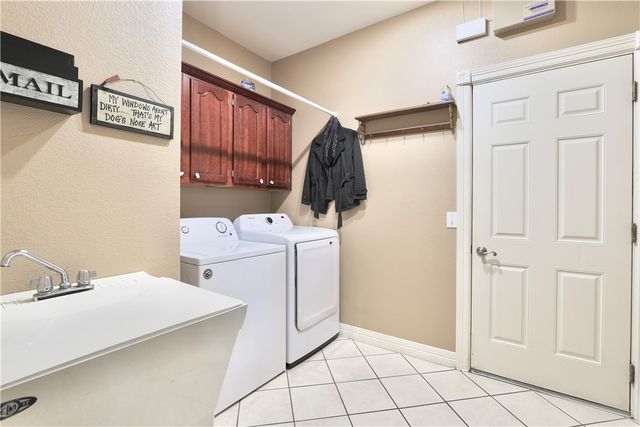 810 Brookside Court, Rogers, AR 72758