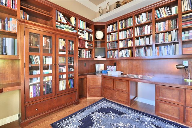 810 Brookside Court, Rogers, AR 72758