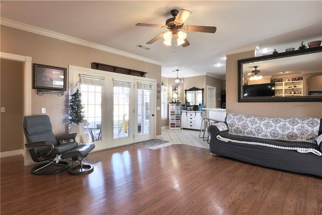 810 Brookside Court, Rogers, AR 72758