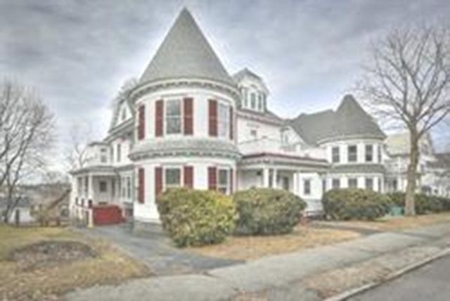 505 High Street 505, Lowell, MA 01852