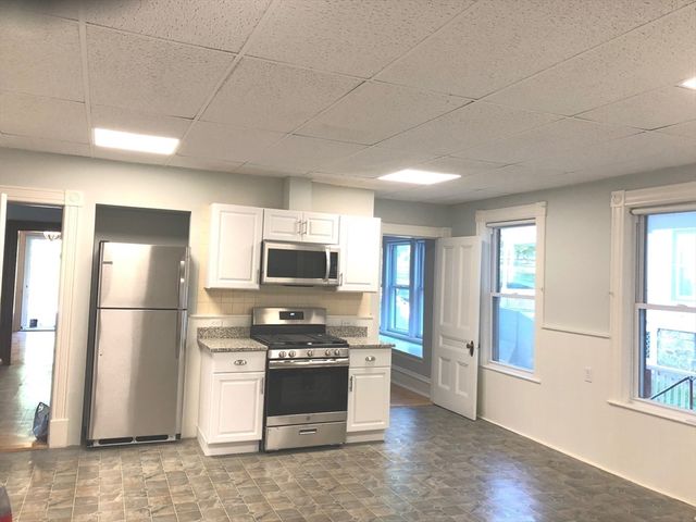 505 High Street 505, Lowell, MA 01852