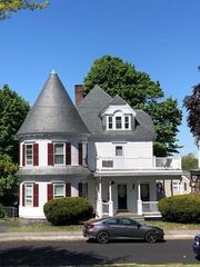 505 High Street 505, Lowell, MA 01852