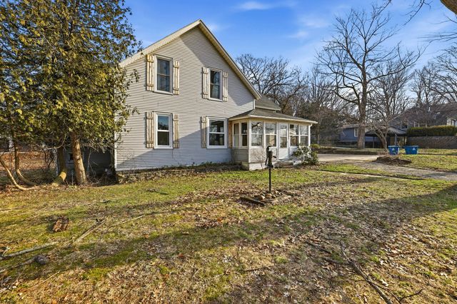 17839 N Shore Drive, Spring Lake, MI 49456