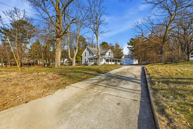 17839 N Shore Drive, Spring Lake, MI 49456