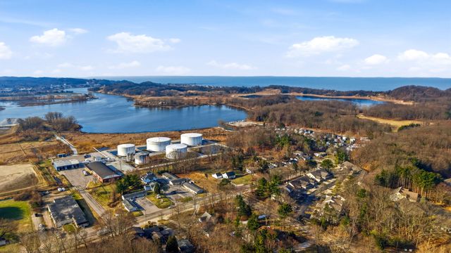 17839 N Shore Drive, Spring Lake, MI 49456