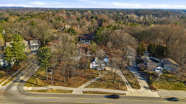 17839 N Shore Drive, Spring Lake, MI 49456