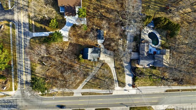 17839 N Shore Drive, Spring Lake, MI 49456