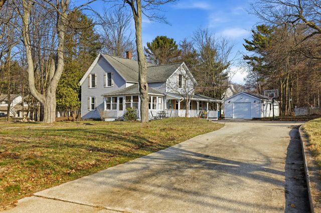 17839 N Shore Drive, Spring Lake, MI 49456