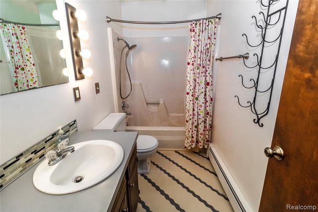 9051 Vienna Road, Otisville, MI 48463