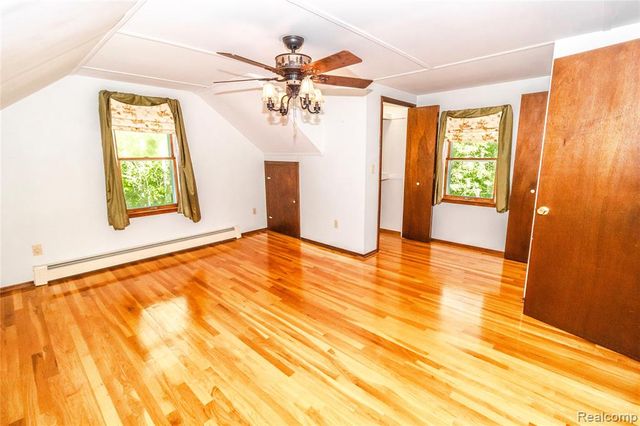 9051 Vienna Road, Otisville, MI 48463