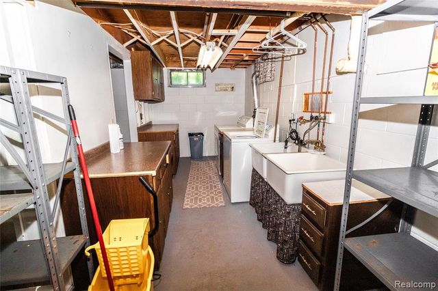9051 Vienna Road, Otisville, MI 48463