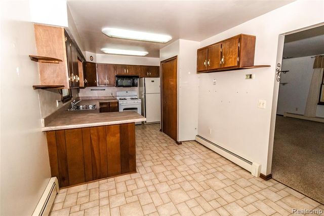 9051 Vienna Road, Otisville, MI 48463