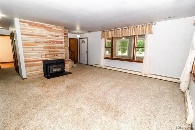 9051 Vienna Road, Otisville, MI 48463