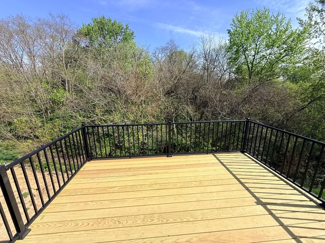 3406 Covington Drive, Davenport, IA 52806