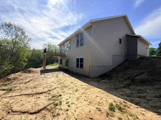 3406 Covington Drive, Davenport, IA 52806