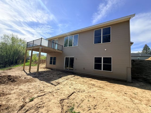 3406 Covington Drive, Davenport, IA 52806