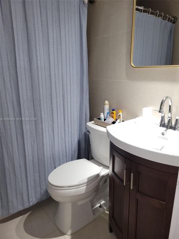 1163 NW 100th Terrace 1, Miami, FL 33150