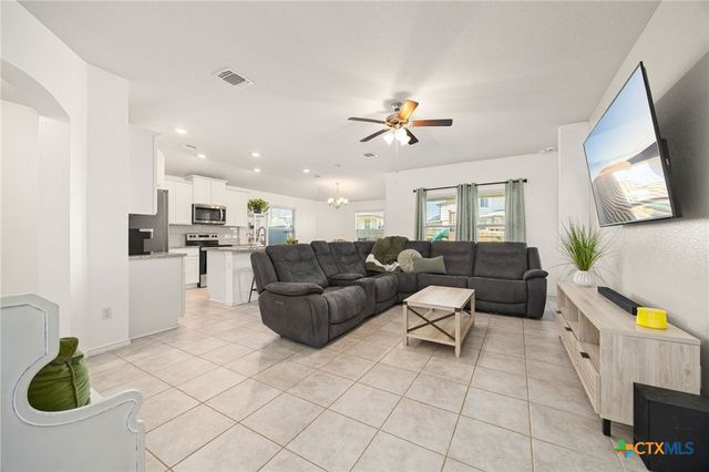 149 Rearden Boulevard, Jarrell, TX 76537