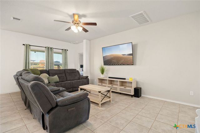 149 Rearden Boulevard, Jarrell, TX 76537