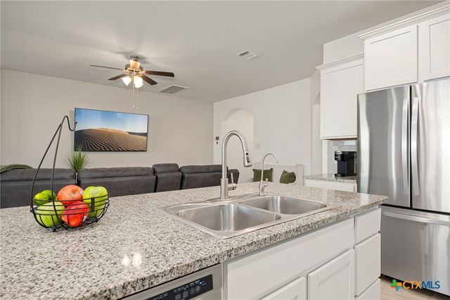 149 Rearden Boulevard, Jarrell, TX 76537