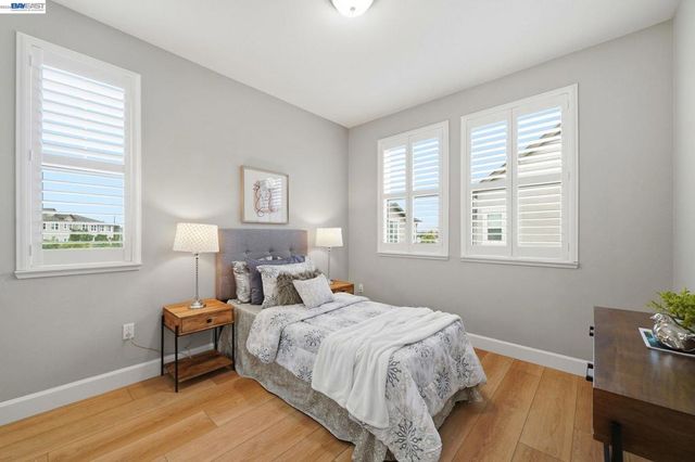 3941 Portola Cmn 6, Livermore, CA 94551