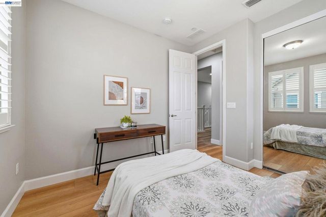 3941 Portola Cmn 6, Livermore, CA 94551