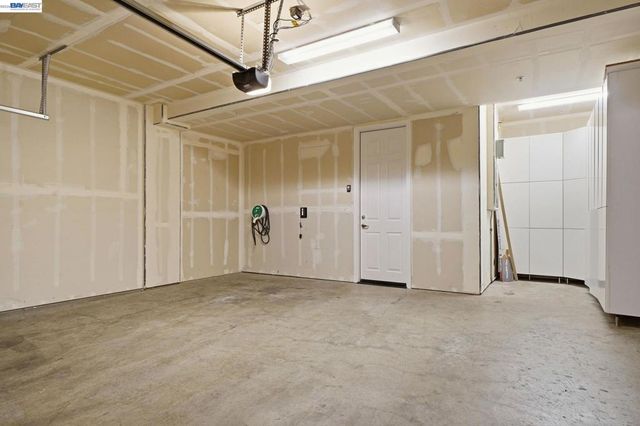 3941 Portola Cmn 6, Livermore, CA 94551