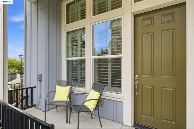 3941 Portola Cmn 6, Livermore, CA 94551