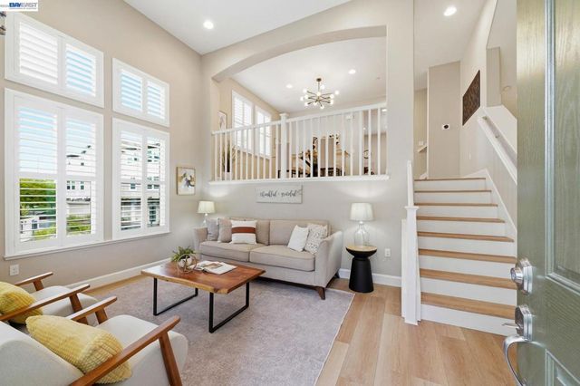 3941 Portola Cmn 6, Livermore, CA 94551